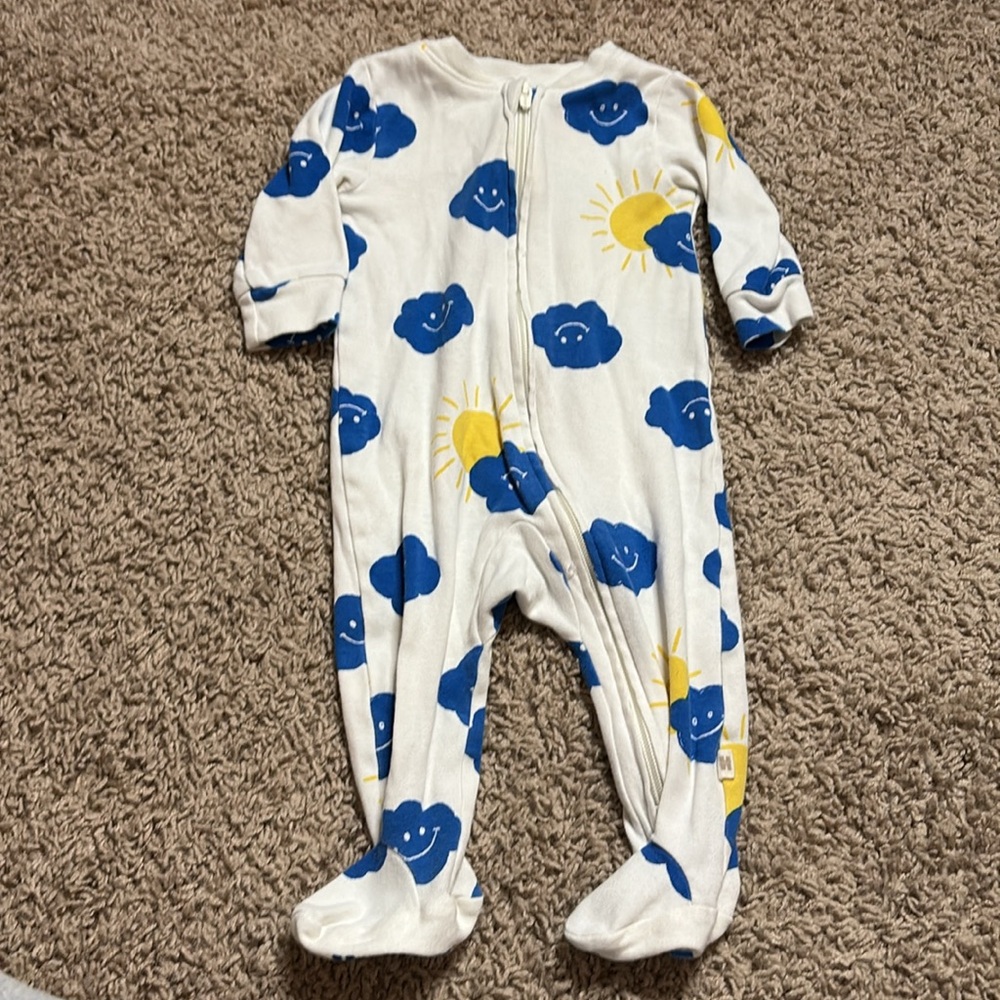 Set of two 6 month sleepers, by Huggies - Picture 2 of 5